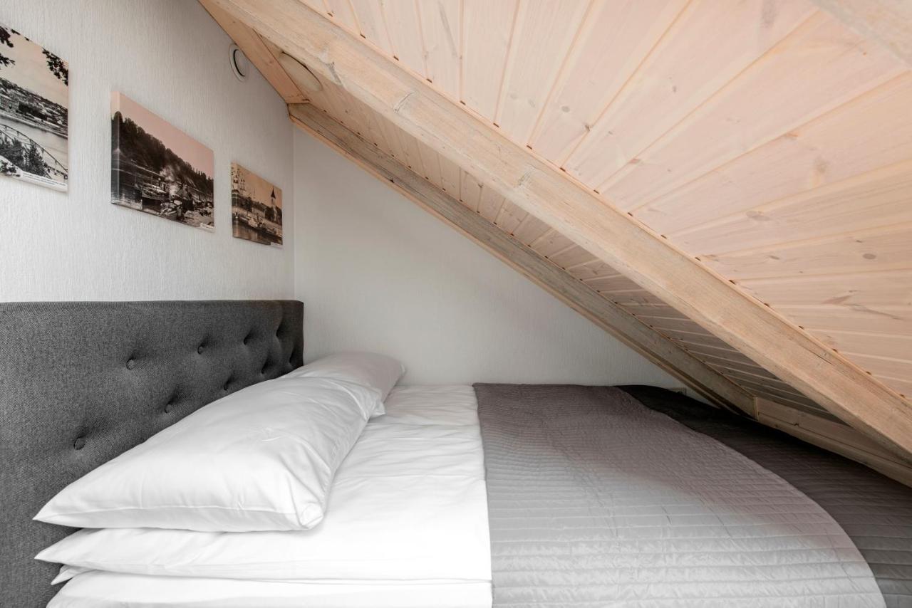 Small Attic Rooms In Kaunas Old Town Kültér fotó
